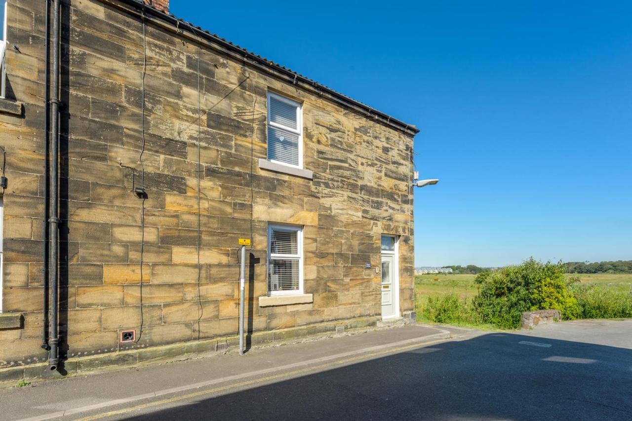 Beautiful Kipper Cottage, Amble By The Sea Экстерьер фото